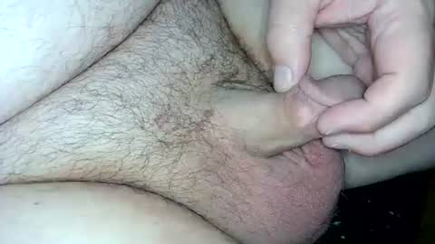 chris_loves_to_please online show from August 9, 4:40 am