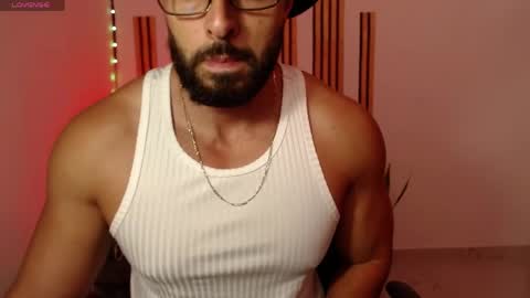 cris         Twitter magnum101010 insta magnumc20 online show from May 18, 10:03 pm