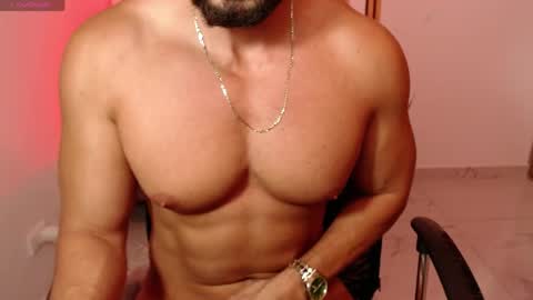 cris         Twitter magnum101010 insta magnumc20 online show from May 19, 1:56 am