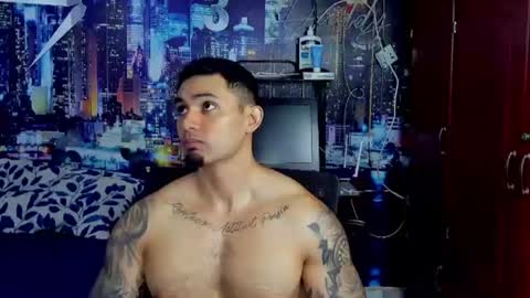 Chriss Stewart online show from June 20, 2:38 am