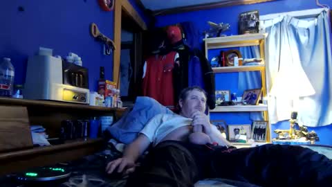 cobracommander1985 online show from May 6, 6:58 am