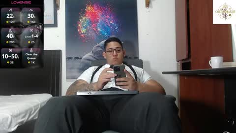 coltonmassif_ online show from May 30, 12:49 pm