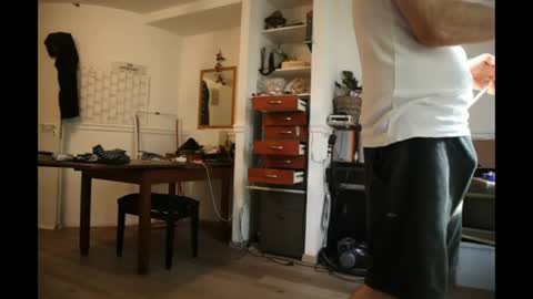 couplegame1901 online show from August 5, 5:56 am
