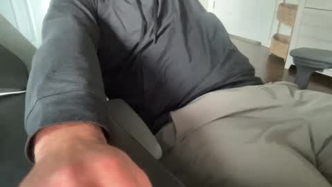 cuckgriff23 online show from June 9, 6:09 pm