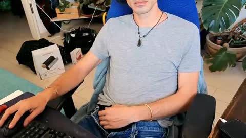 curiousgenie online show from May 16, 2:37 pm