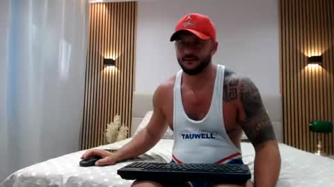 Cute Johny01 online show from August 3, 5:17 am