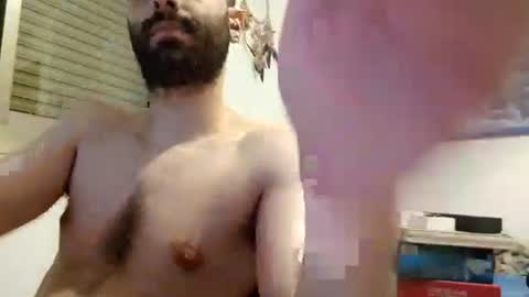 cuteguy52 online show from July 20, 9:16 pm