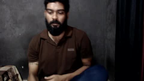 indian guys online show from June 25, 12:43 pm