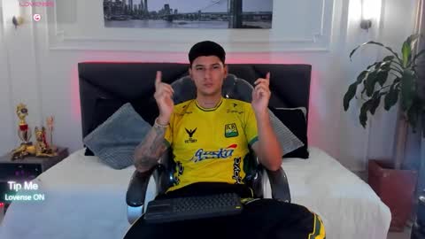 DAMIAN online show from March 17, 12:51 pm