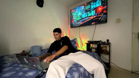 damian23__ online show from June 6, 2:56 pm