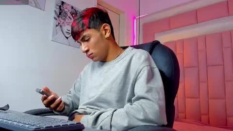 angel online show from December 23, 4:32 am