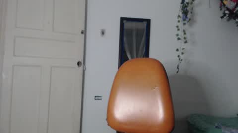 dazzayy online show from May 16, 1:47 am