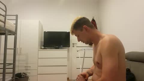 Dicktator online show from June 8, 9:38 pm