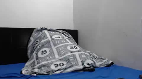 dimitribigdick18 online show from May 2, 7:05 pm