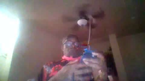 djbignuttsbrownass24 online show from April 7, 3:28 am