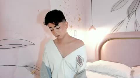 DOMINIC  online show from July 18, 9:31 pm