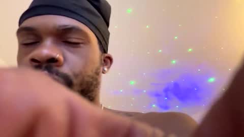 dubfooly1010 online show from May 16, 11:41 am