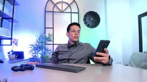 Dustin Sonne online show from May 1, 3:43 am