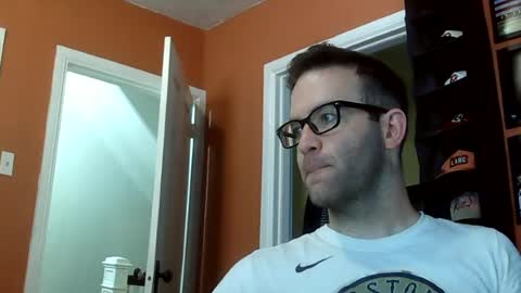 dweav240 online show from July 13, 4:31 pm