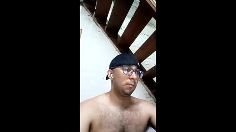 edrik_92 online show from May 30, 3:50 am
