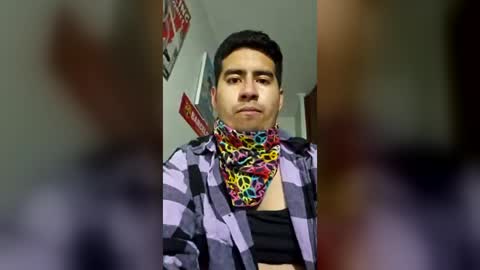 elautistahot online show from June 25, 6:40 am