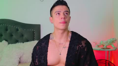 Elian online show from May 29, 5:34 pm