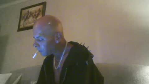 ericcamm online show from June 25, 12:13 am