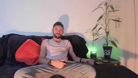 erickpritz_xh online show from May 12, 2:42 am