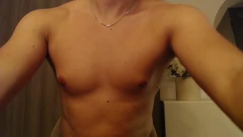 Erikxnx online show from February 9, 5:39 pm