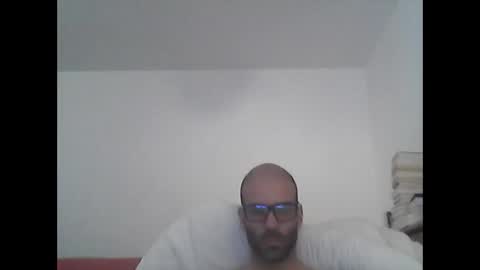 especially871850 online show from April 27, 12:02 pm