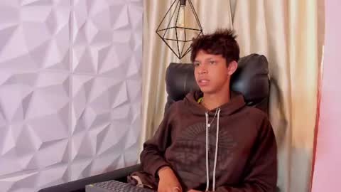 Ethan online show from July 3, 12:11 pm