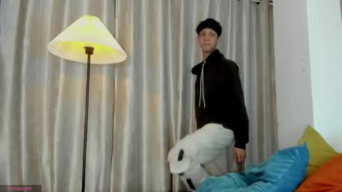 Ethan online show from April 20, 11:57 am