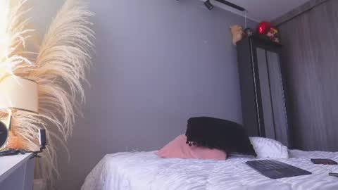farid_jake_ online show from July 7, 4:44 pm