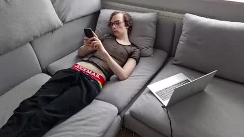 felixsagg online show from July 5, 11:28 am