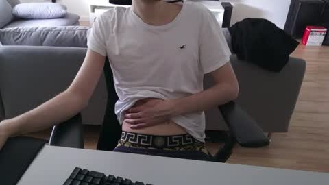 felixsagg online show from June 17, 9:44 am