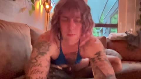 fikieslut online show from June 19, 7:41 pm