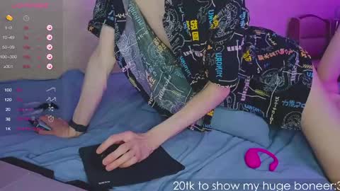 Mark online show from April 25, 6:27 pm