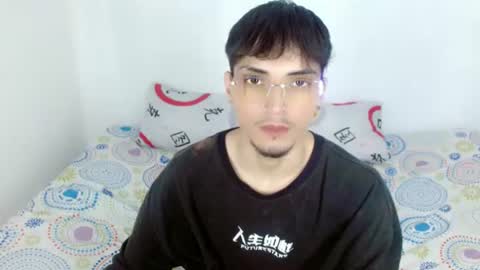 flaco23_latino online show from June 15, 5:32 am