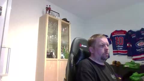 fluffy_espen online show from May 25, 11:27 am