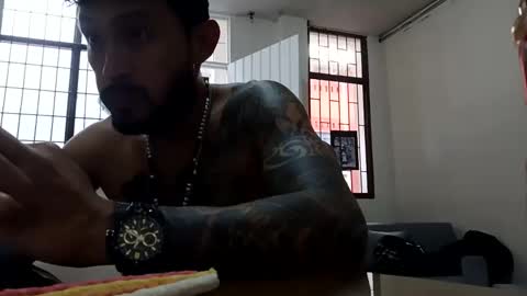 frankdanielsmolano online show from April 20, 6:54 pm