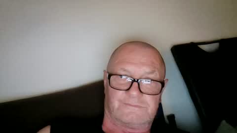 Wolfi online show from June 22, 5:24 am