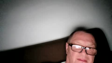 Wolfi online show from May 25, 8:37 pm