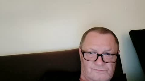 Wolfi online show from June 15, 5:54 am