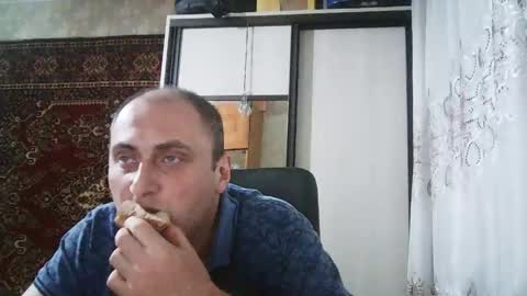 freeeman90 online show from June 2, 6:42 pm