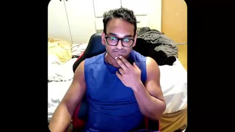 fuckbudgy online show from August 3, 11:33 pm