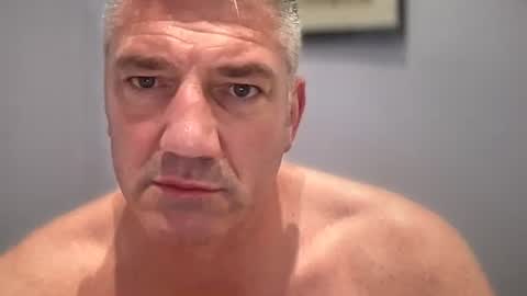 fullback_15 online show from May 25, 1:06 pm