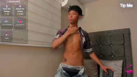 Gael  online show from May 14, 7:45 pm
