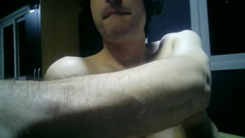 gauchors21 online show from May 9, 2:34 am