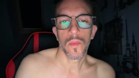 Gigi online show from July 19, 2:06 am