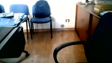 giuseppevai1 online show from June 1, 8:47 am
